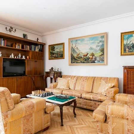Piso Amplio Y Acogedor Apartment Madrid Exterior photo