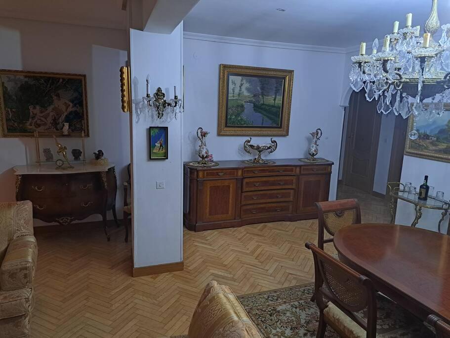 Piso Amplio Y Acogedor Apartment Madrid Exterior photo